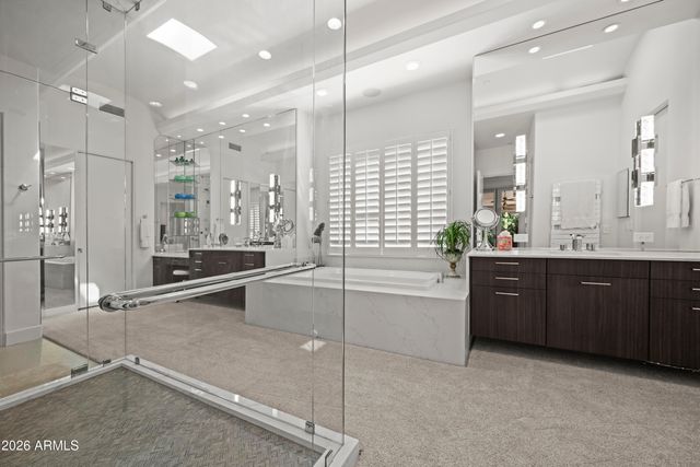 6931 E BRONCO Drive, Paradise Valley, AZ 85253