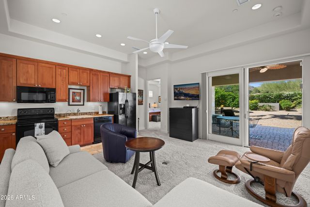 6931 E BRONCO Drive, Paradise Valley, AZ 85253