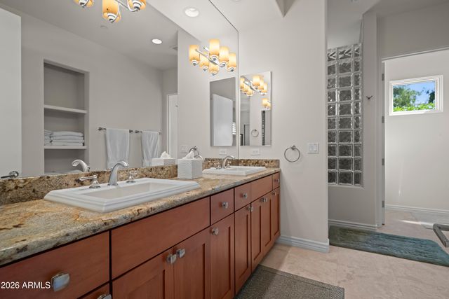 6931 E BRONCO Drive, Paradise Valley, AZ 85253