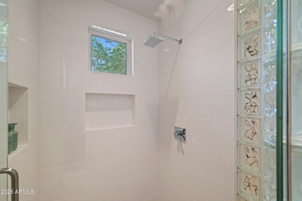 Image 49 of property listing at 6931 E BRONCO Drive, Paradise Valley, AZ 85253