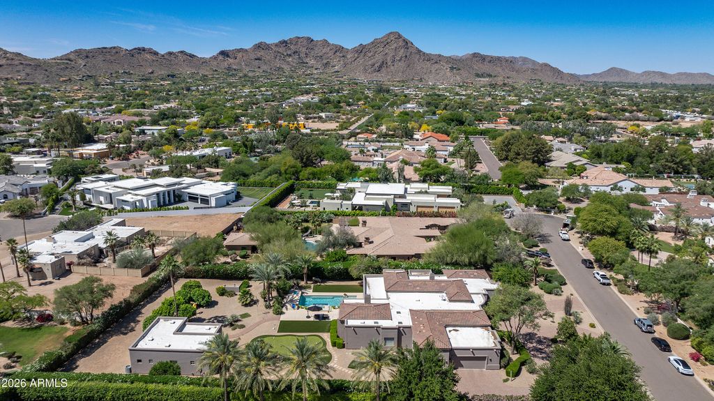 Image 72 of property listing at 6931 E BRONCO Drive, Paradise Valley, AZ 85253