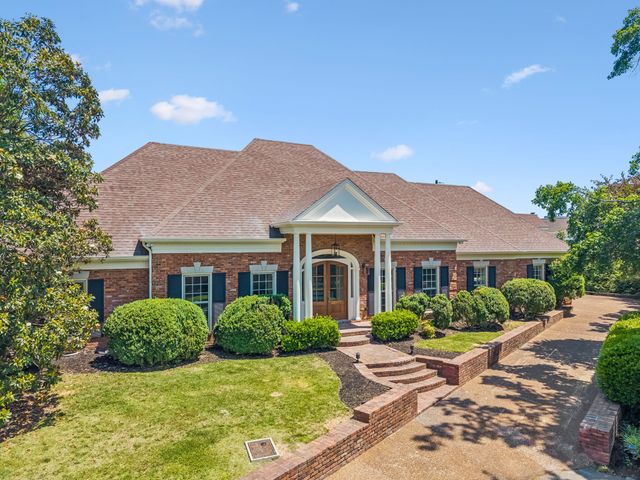 4111 Legend Hall Dr, Nashville, TN 37215