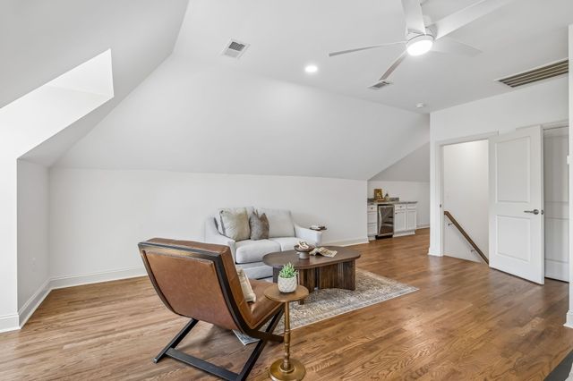 4111 Legend Hall Dr, Nashville, TN 37215