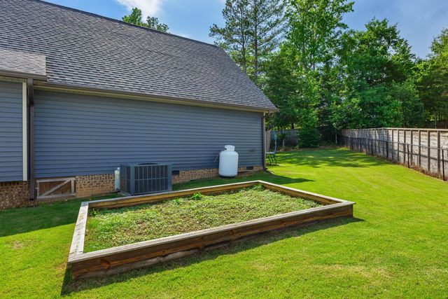 1316 Suzannas Cove NW, Cleveland, TN 37312