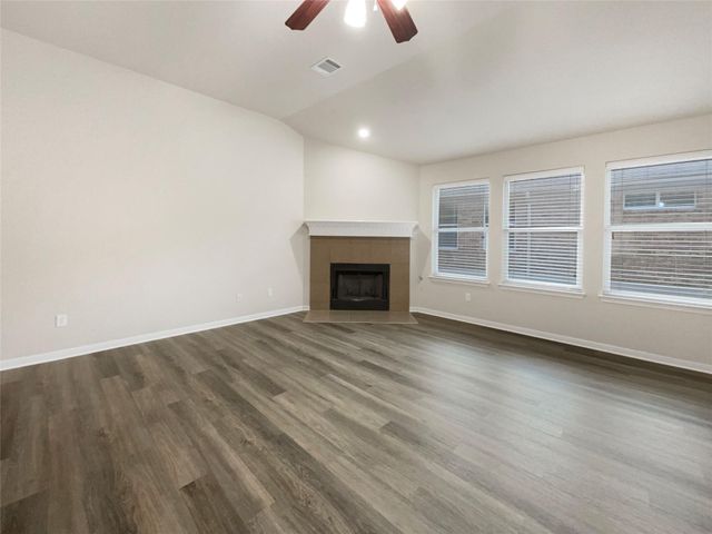 561 Bayou Bend DR, Buda, TX 78610