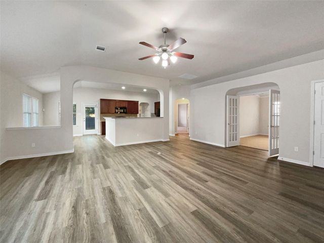 561 Bayou Bend DR, Buda, TX 78610