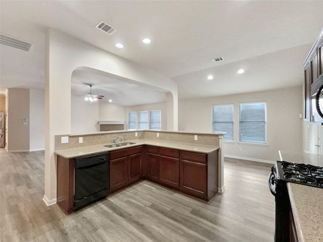 561 Bayou Bend DR, Buda, TX 78610