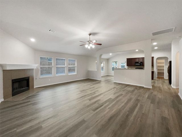 561 Bayou Bend DR, Buda, TX 78610