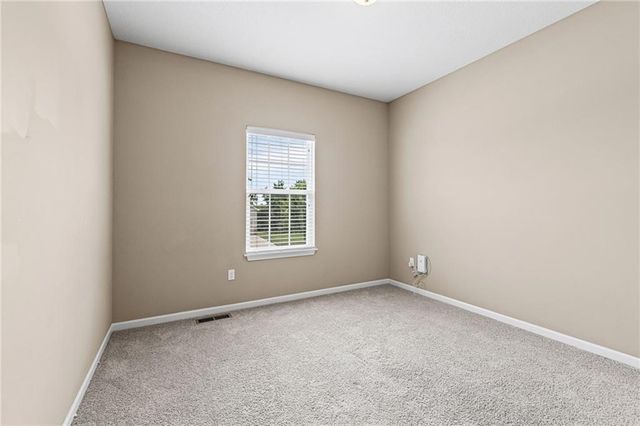 26186 W 141st Court, Olathe, KS 66061