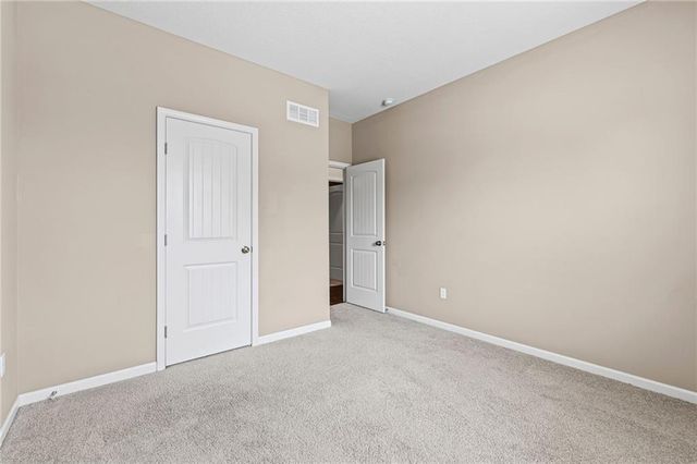 26186 W 141st Court, Olathe, KS 66061