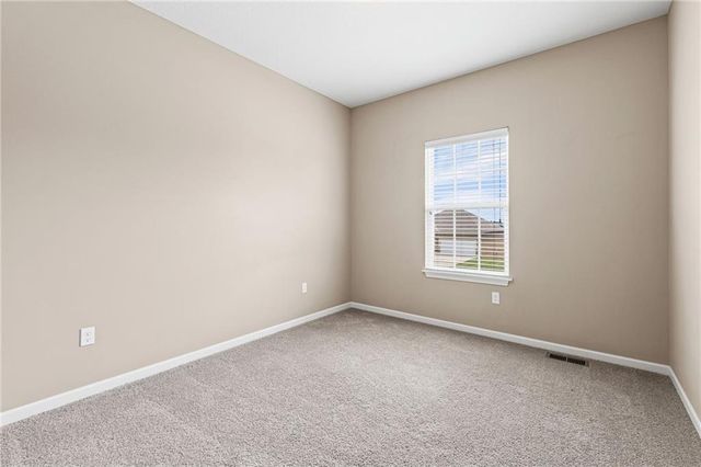 26186 W 141st Court, Olathe, KS 66061