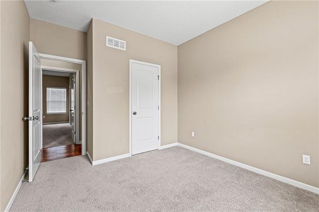 26186 W 141st Court, Olathe, KS 66061