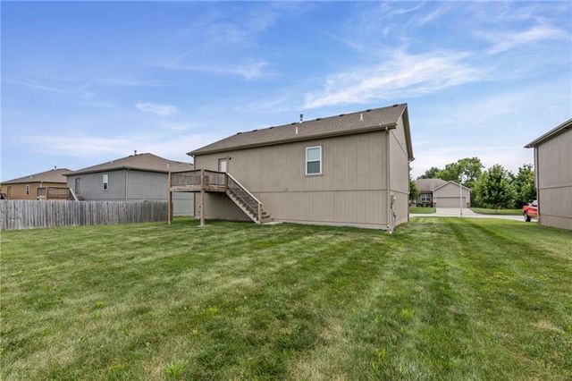26186 W 141st Court, Olathe, KS 66061