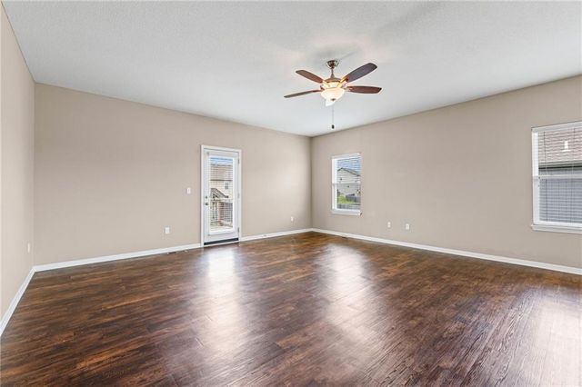 26186 W 141st Court, Olathe, KS 66061