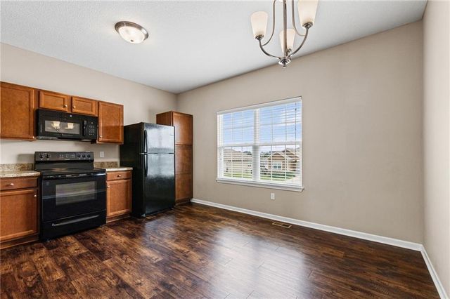 26186 W 141st Court, Olathe, KS 66061