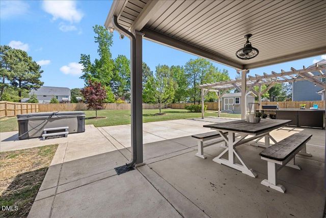 57 Seashore Point, Clayton, NC 27520