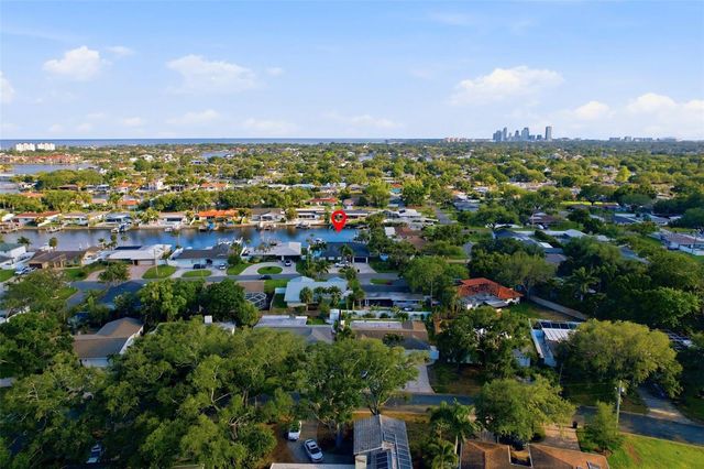 1024 44TH AVENUE NE, St Petersburg, FL 33703