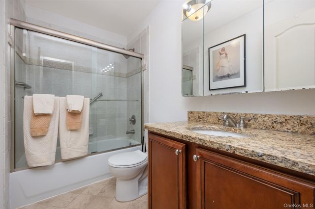 1680 Lake Avenue, Merrick, NY 11566