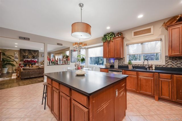 1680 Lake Avenue, Merrick, NY 11566