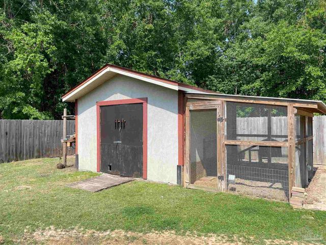 4528 River Ranch Rd, Milton, FL 32583