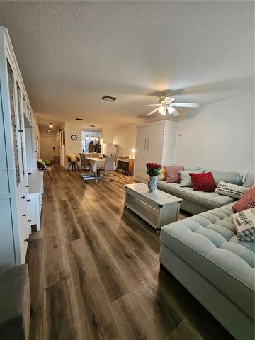 3015 SW 21st Ter 371B, Delray Beach, FL 33445