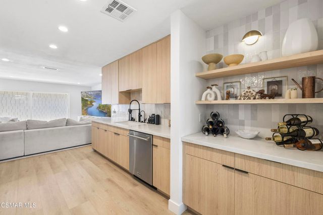 32038 Waterside Lane, Westlake Village, CA 91361