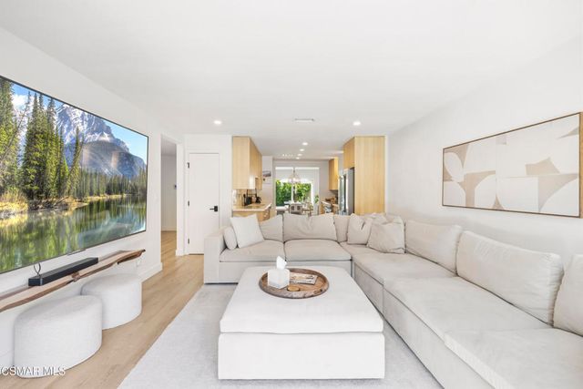32038 Waterside Lane, Westlake Village, CA 91361