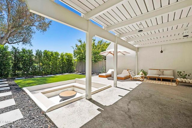 32038 Waterside Lane, Westlake Village, CA 91361