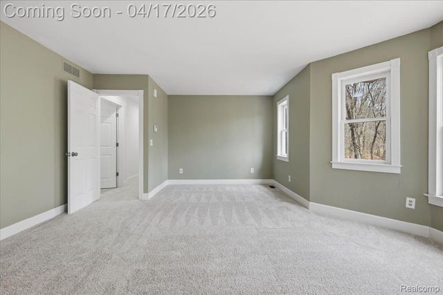 2222 S Hickory Ridge Trail, Milford Charter Township, MI 48380