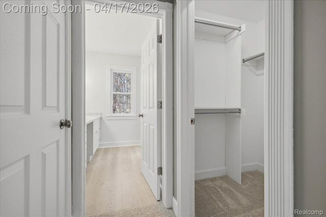 2222 S Hickory Ridge Trail, Milford Charter Township, MI 48380