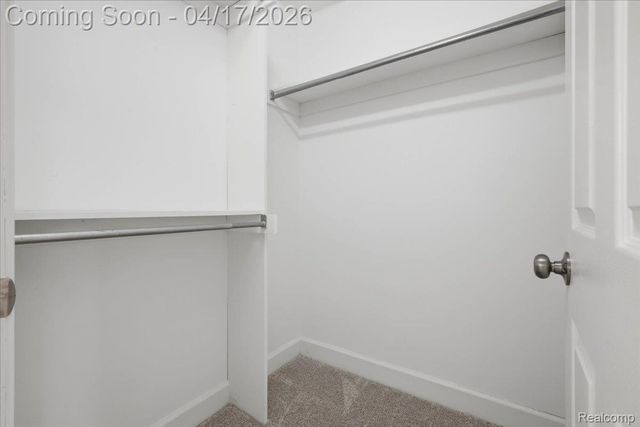 2222 S Hickory Ridge Trail, Milford Charter Township, MI 48380