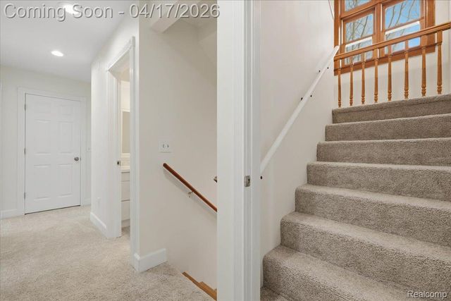 2222 S Hickory Ridge Trail, Milford Charter Township, MI 48380