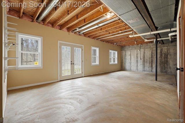 2222 S Hickory Ridge Trail, Milford Charter Township, MI 48380