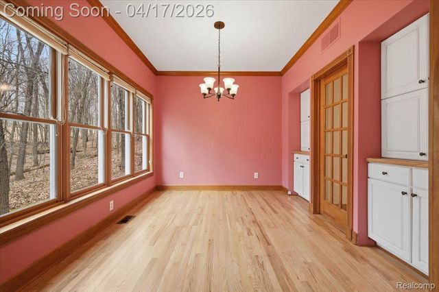 2222 S Hickory Ridge Trail, Milford Charter Township, MI 48380