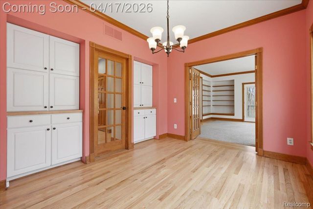 2222 S Hickory Ridge Trail, Milford Charter Township, MI 48380