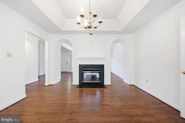 2417 BEAR DEN RD, Frederick, MD 21701