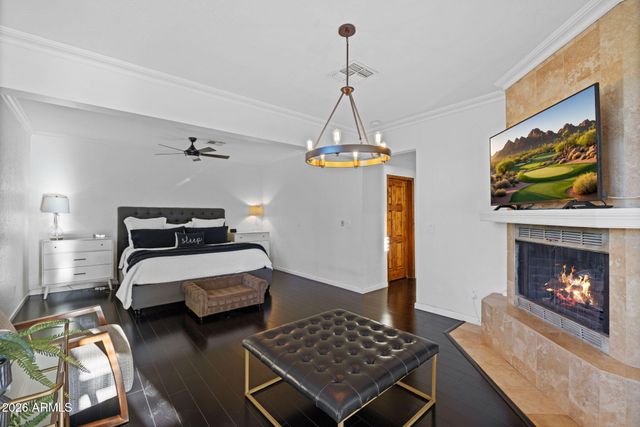 320 W BETHANY HOME Road, Phoenix, AZ 85013