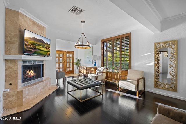 320 W BETHANY HOME Road, Phoenix, AZ 85013