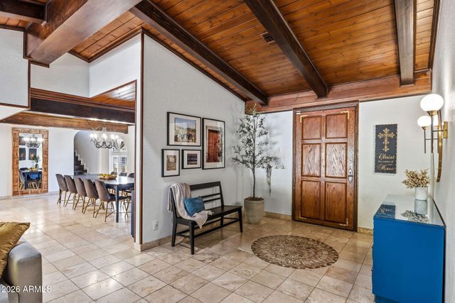 320 W BETHANY HOME Road, Phoenix, AZ 85013