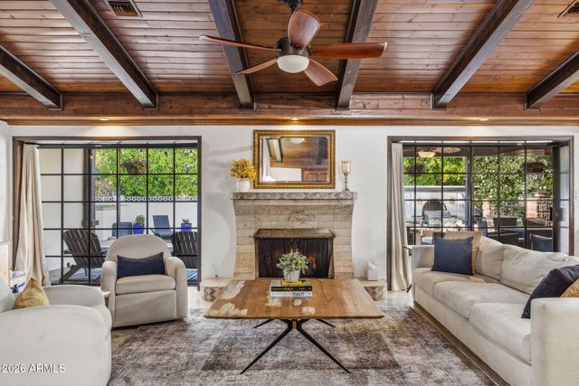 320 W BETHANY HOME Road, Phoenix, AZ 85013