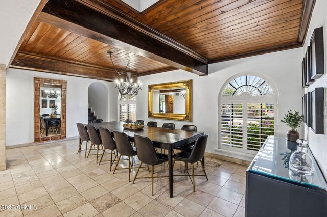 320 W BETHANY HOME Road, Phoenix, AZ 85013