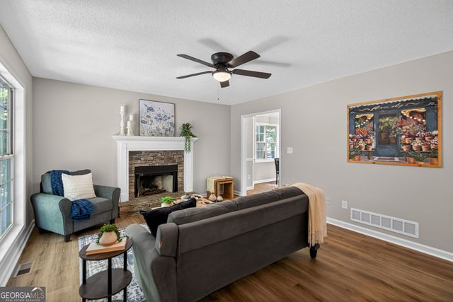 190 Killian Street, Canton, GA 30114