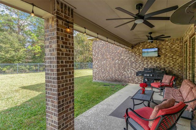 23439 Elmwood Bend Lane, New Caney, TX 77357