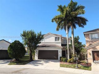 911 Phoenix Way, Weston, FL 33327