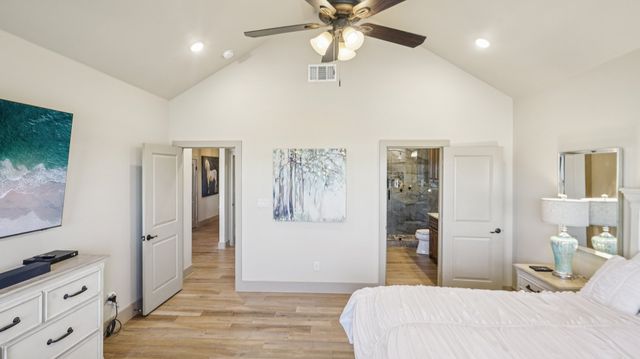 220 Delatorre Street, Trenton, TX 75490