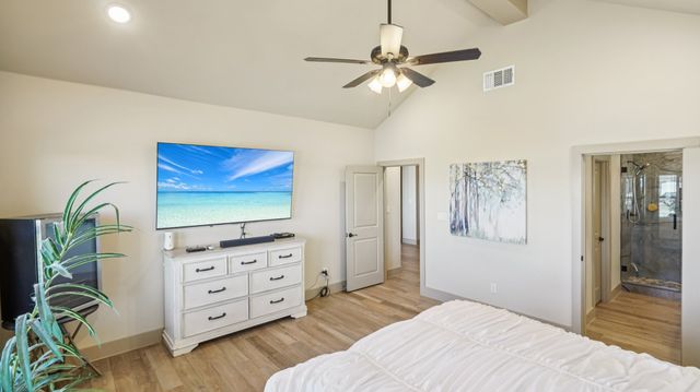 220 Delatorre Street, Trenton, TX 75490