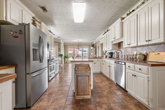 7 Pimlico Cove, Scott, AR 72142
