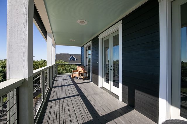 577 Sand Dune Avenue SW, Ocean Shores, WA 98569