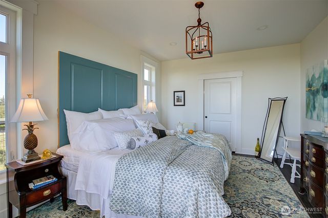 577 Sand Dune Avenue SW, Ocean Shores, WA 98569