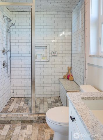 577 Sand Dune Avenue SW, Ocean Shores, WA 98569